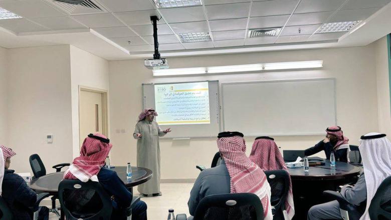 كلية الأعمال تنظم ورشة عمل عن حوكمة العمل الإداري وتعزيز قيم النزاهة