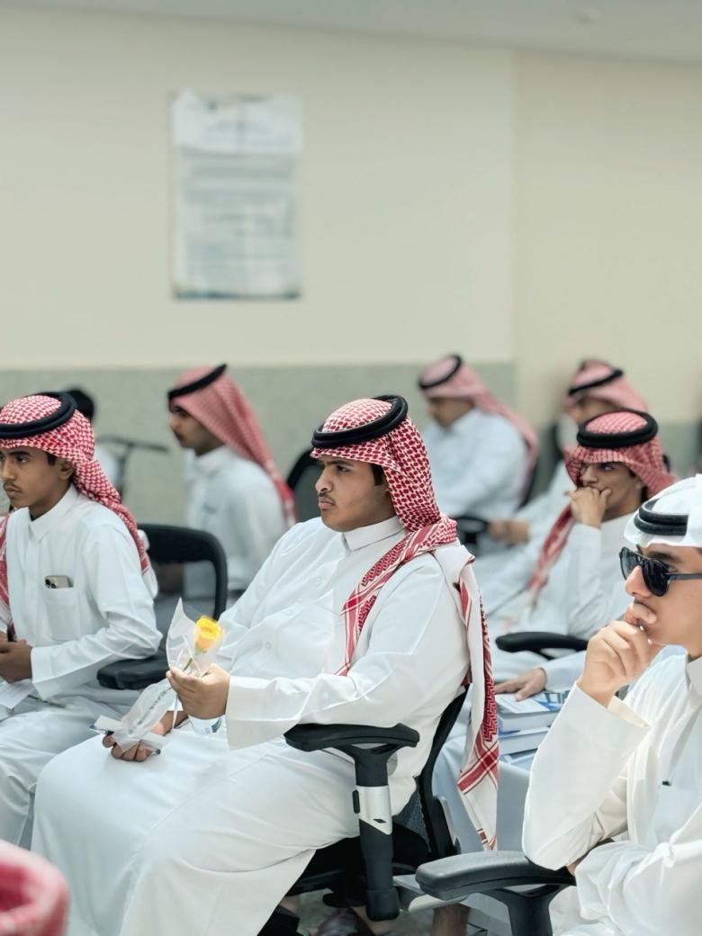 كلية الأعمال تقيم برنامج التهيئة التعريفي للمستجدين والمستجدات