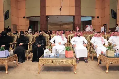 ختام أنشطة الكلية ونادي تداوي وتقييم مشاريع التخرج