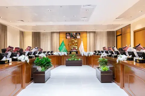 مجلس الجامعة بجلسته الأولى للعام الجامعي 1447 هـ