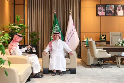 رئيس الجامعة يستقبل وكيل الجامعة للشؤون التعليمية