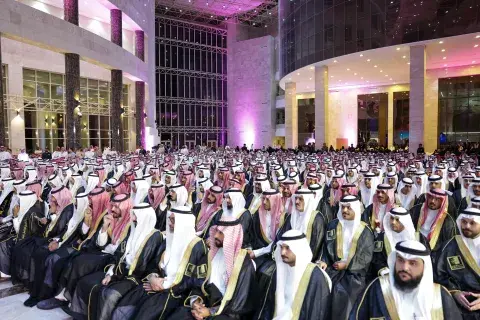حفل تخرج الجامعة للدفعة 21