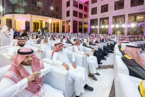 حفل تخرج الجامعة للدفعة 21