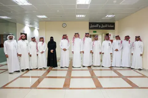 رئيس الجامعة، أ.د محمد بن عبد الله الشايع يتفقد عمادة القبول والتسجيل