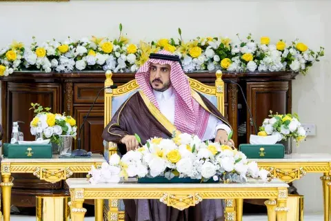 رئيس الجامعة يستعرض منجزات الجامعة 