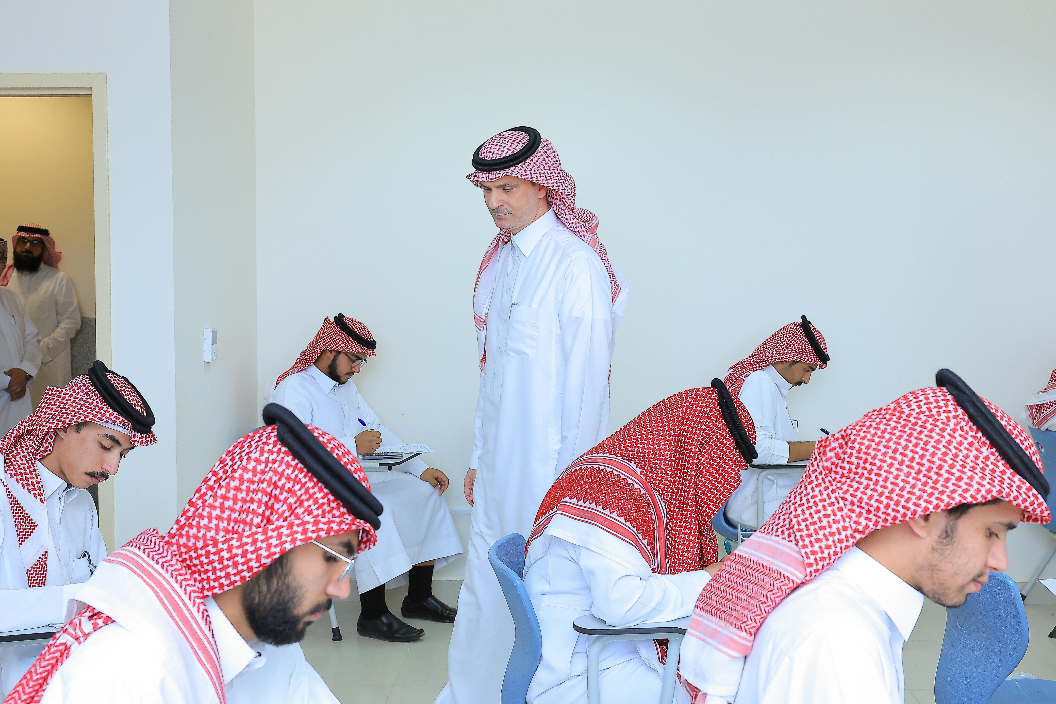 Prof Mohammed bin Abdullah Al-Shaya conducted a field inspection visit to monitor the progress of the final exams