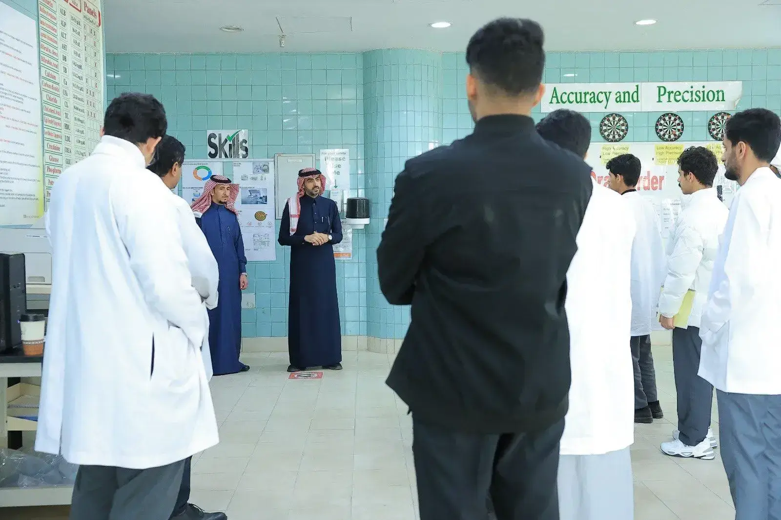 جولة تفقدية لمجموعة من الكليات - 1 جولة تفقدية لمجموعة من الكليات - 1