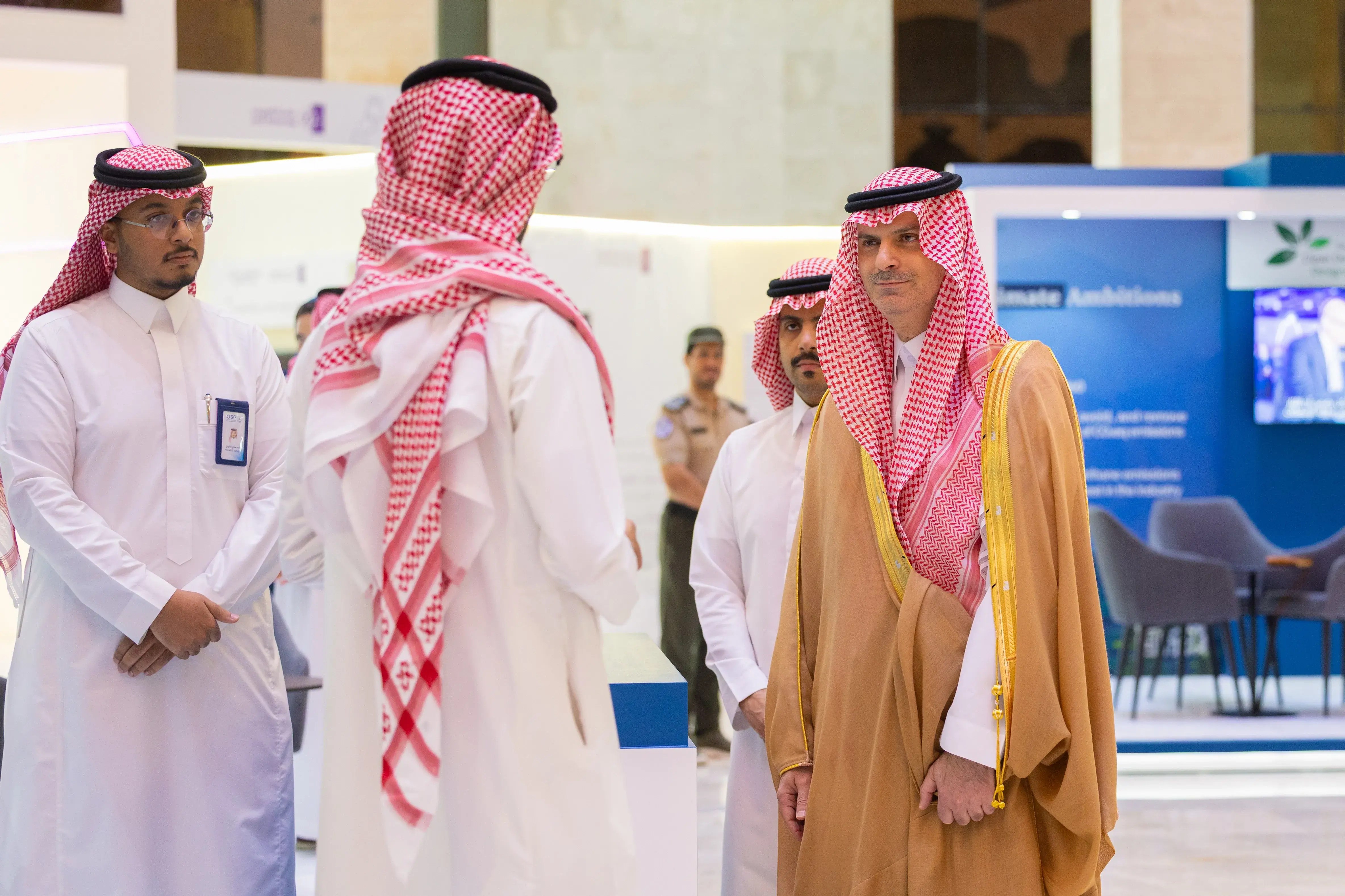معرض التوعية والتواصل معرض التوعية والتواصل