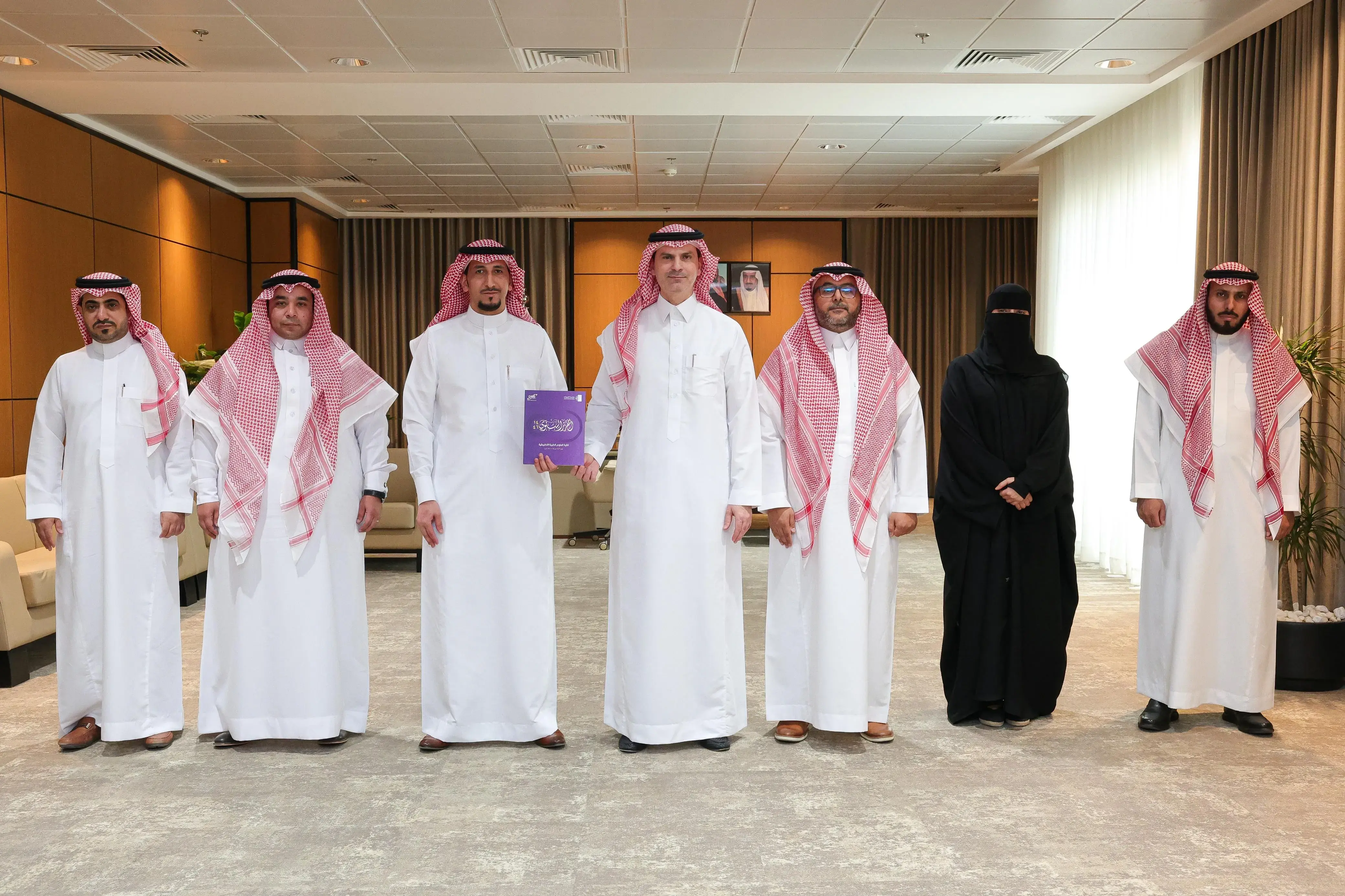 رئيس الجامعة أ.د محمد بن عبد الله الشايع يستقبل عميد كلية العلوم الطبية التطبيقية رئيس الجامعة أ.د محمد بن عبد الله الشايع يستقبل عميد كلية العلوم الطبية التطبيقية
