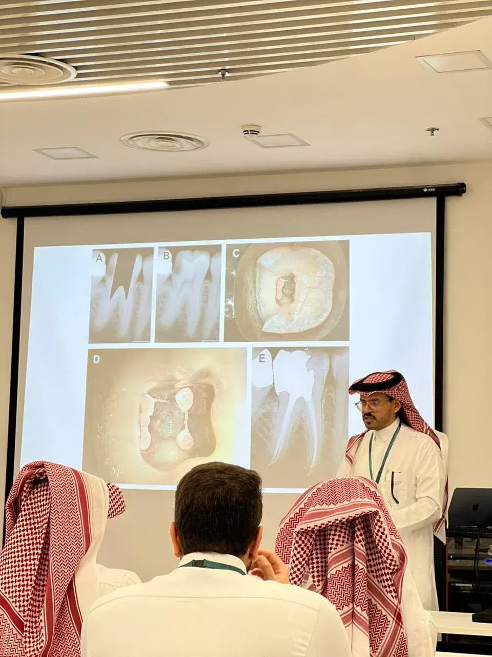 الممارسات المعاصرة في علاج جذور وأعصاب الأسنان الممارسات المعاصرة في علاج جذور وأعصاب الأسنان