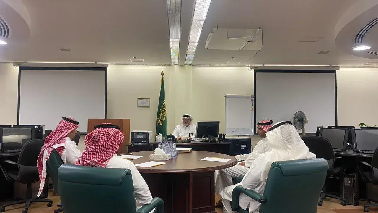 زيارة منسوبي المركز لجامعة الملك عبدالعزيز