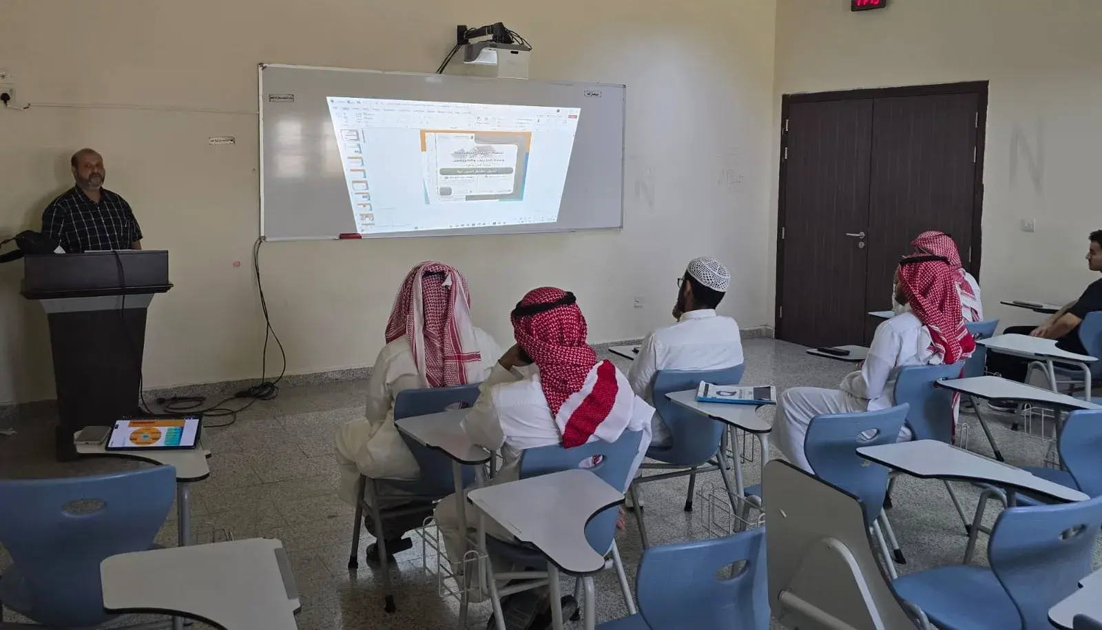 Applied College at Jouf University (Male Section) Organizes a Workshop Titled "Cyber Risk Analysis"