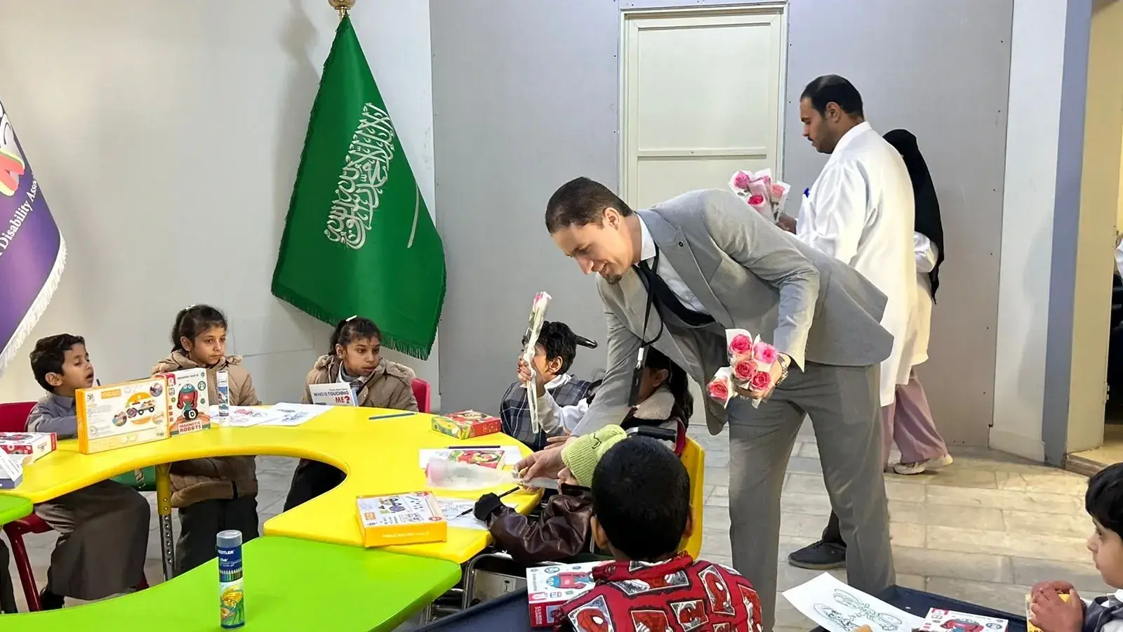 زيارة تثقيفية تنشر الوعي والبهجة لأطفال جمعية ذوي الإعاقة