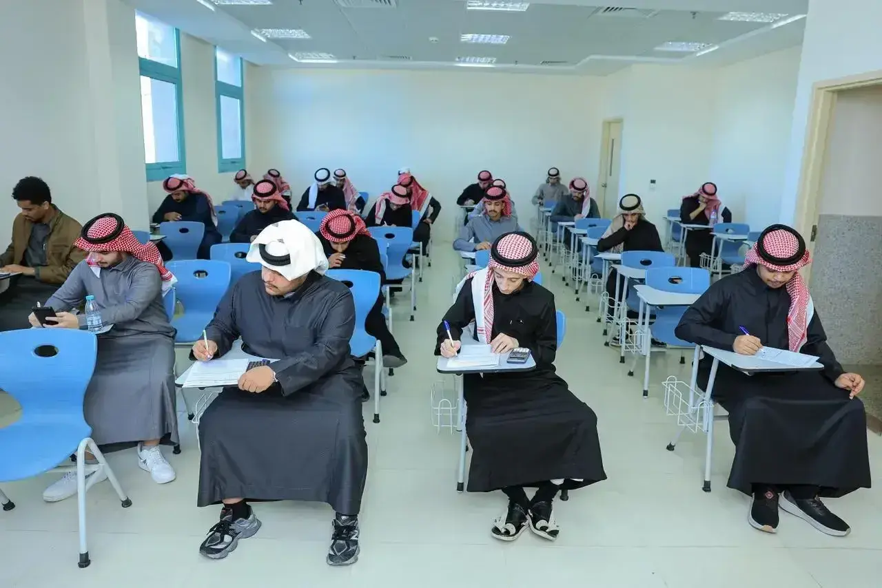 The President of Jouf University, Inspects Examination Committees at the College of Business