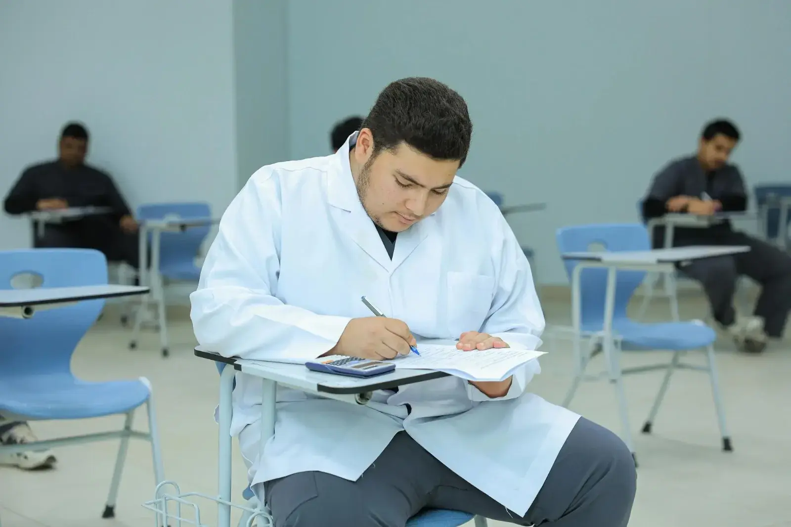 The Dean of the College of Applied Medical Sciences values the honor of the University President’s visit and his continuous support