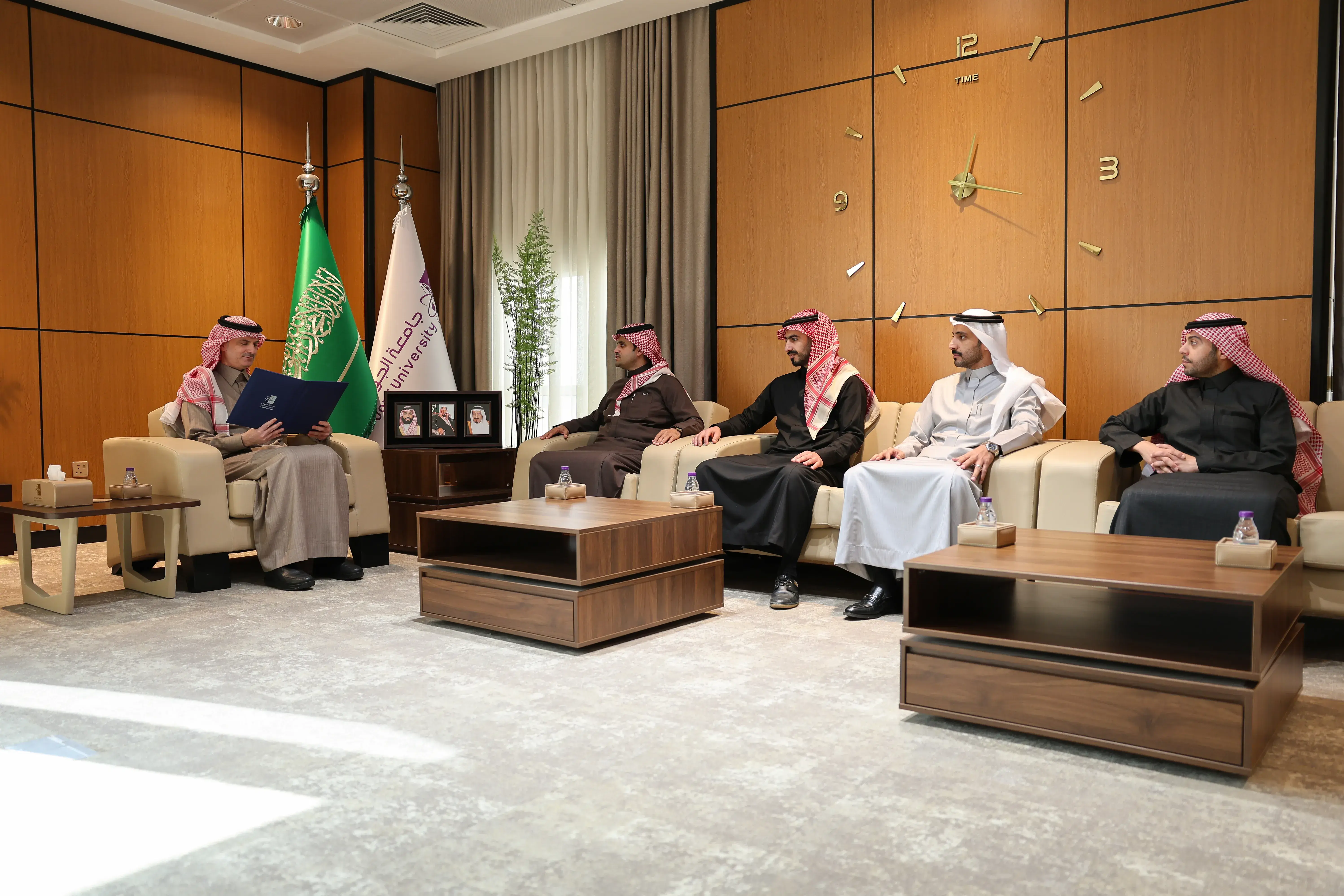 مركز عيادات كلية طب الأسنان