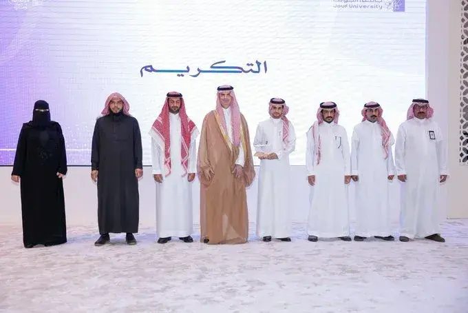 Jouf University President Honors Deanship of Admission and Registration Staff for Their Community Responsibility Efforts