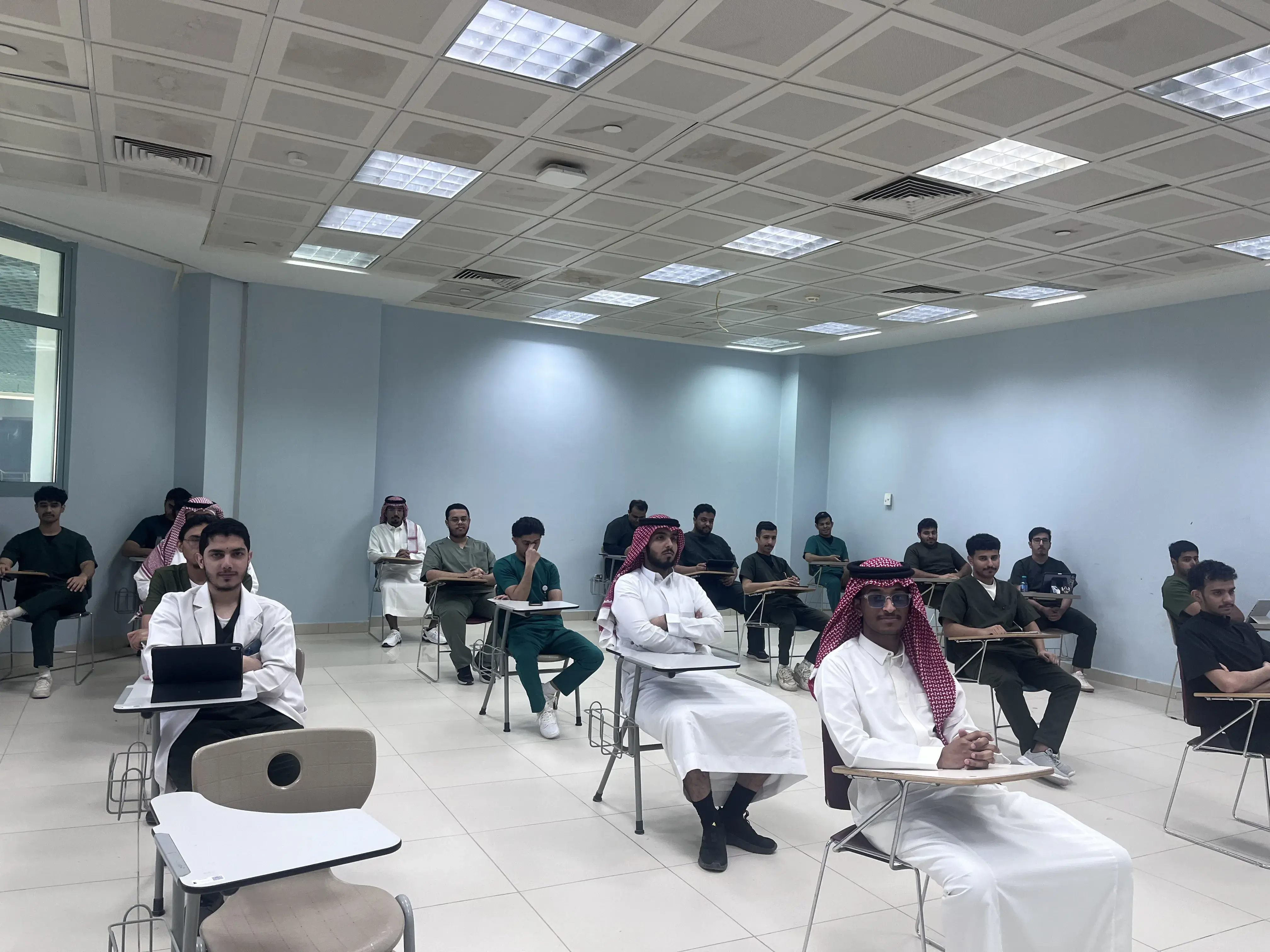 بداية منتظمة للفصل الدراسي الصيفي بكلية التمريض