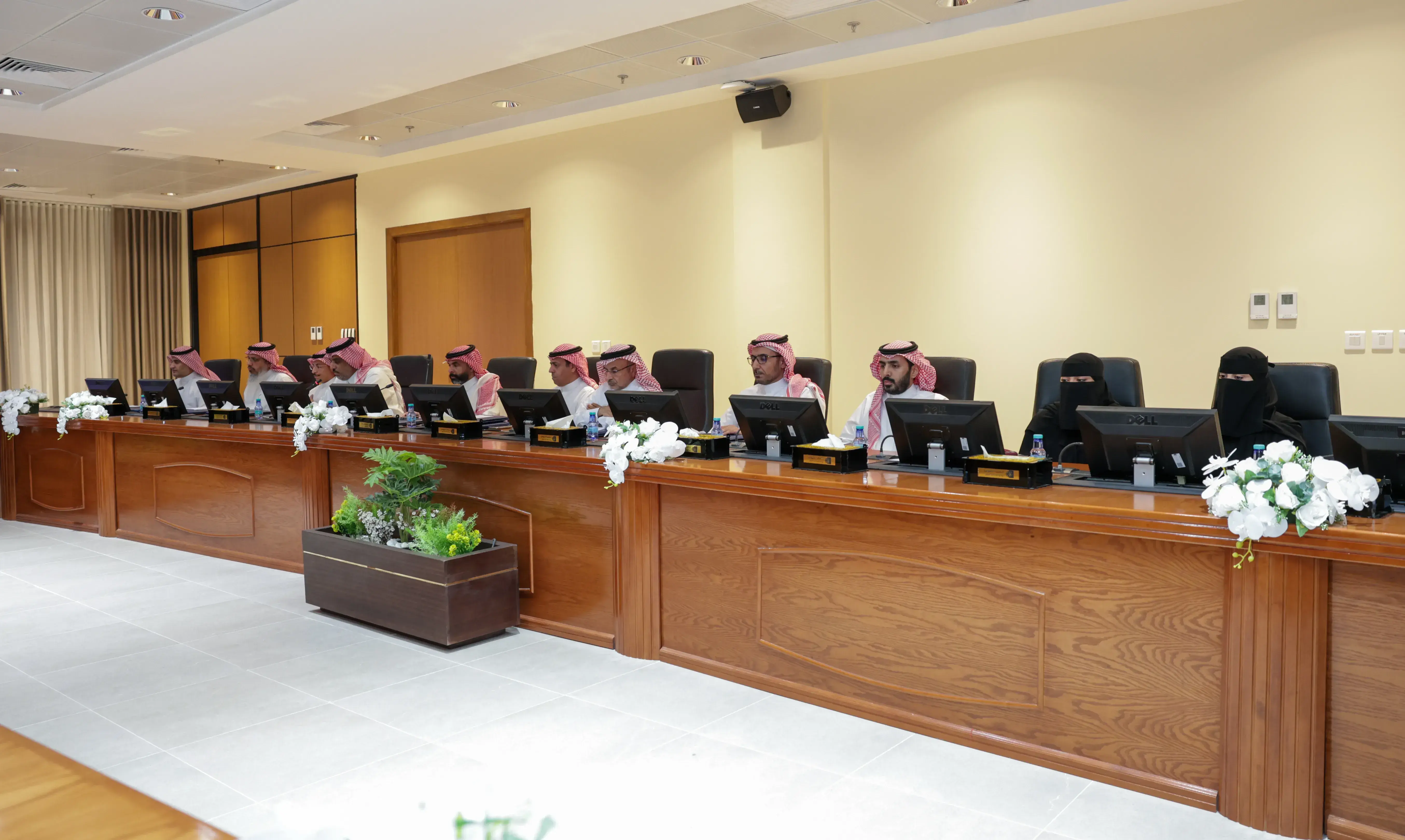 تدشين البرنامج الصيفي للجامعة 2026