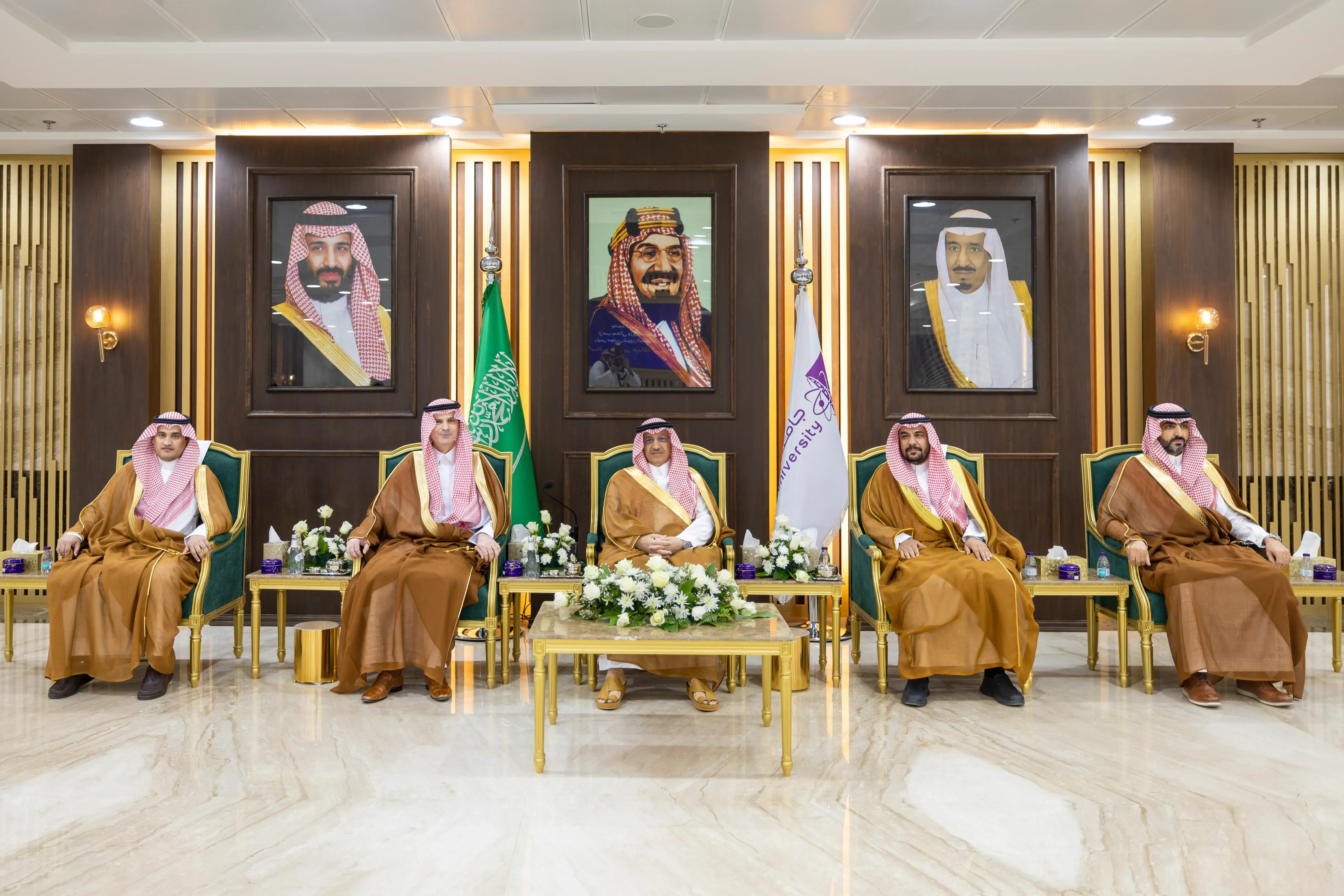 Minister of Education Meets Jouf University Leadership