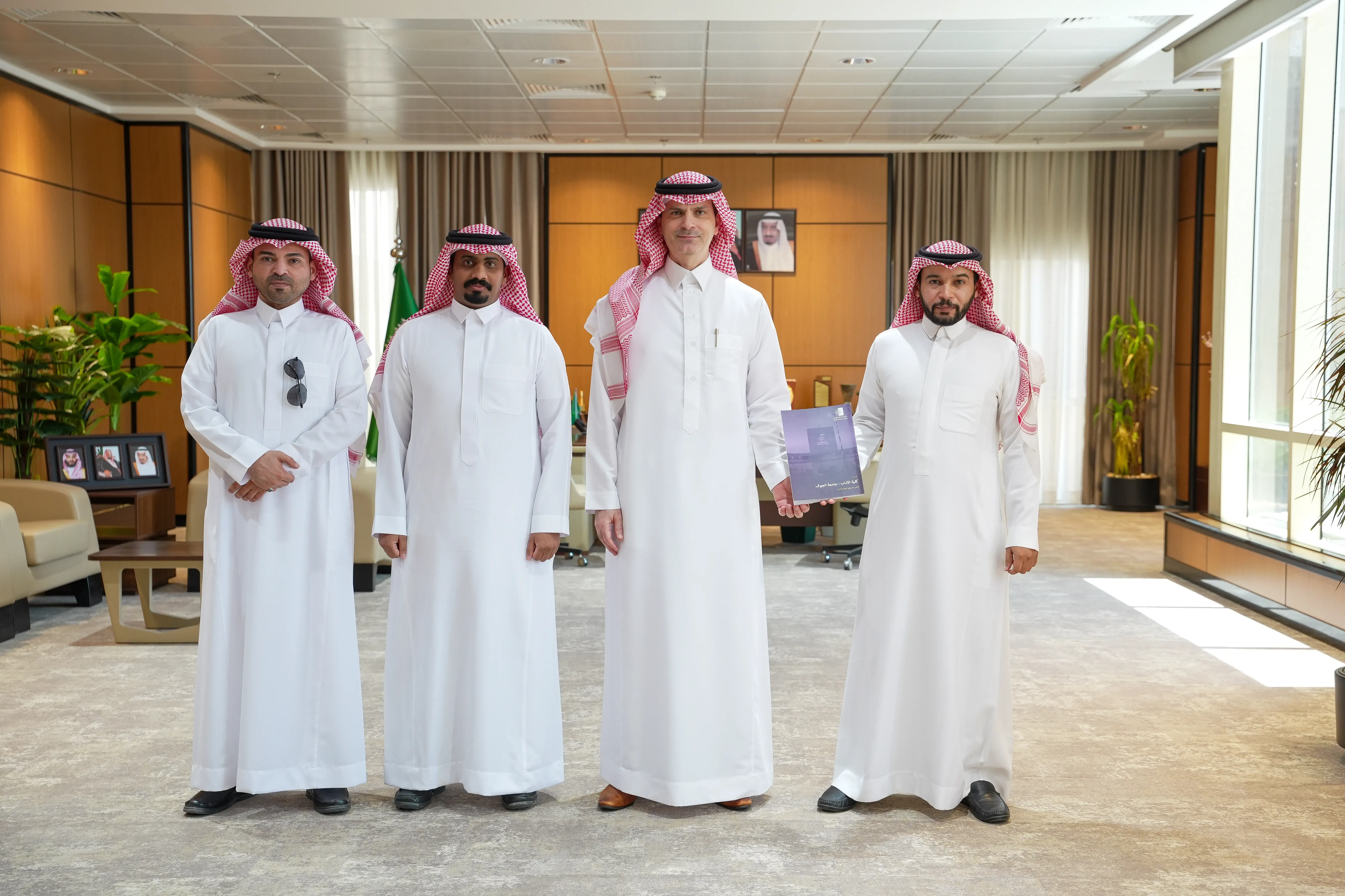 University President Reviews the Annual Report of the College of Arts