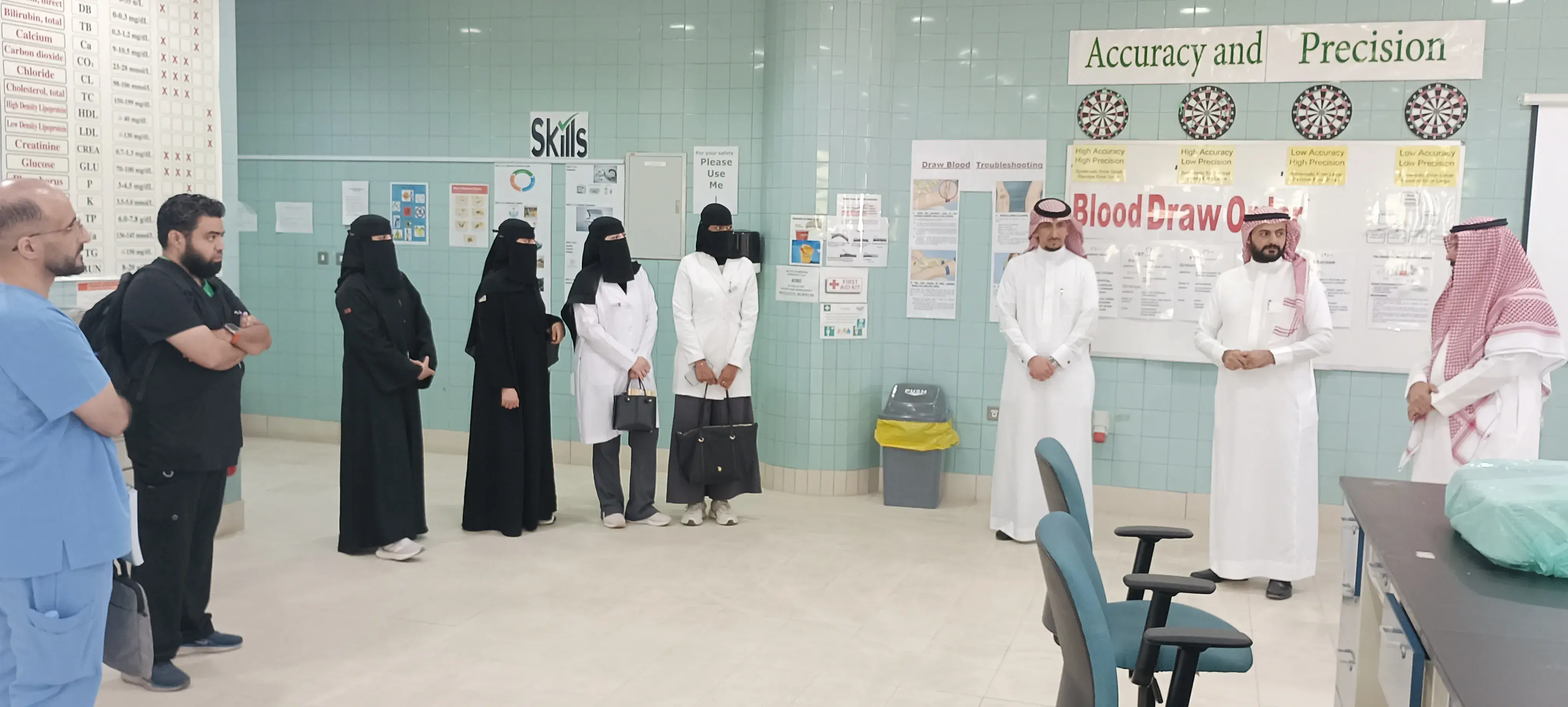 الكلية تعقد اللقاء التعريفي لطلبة الدراسات العليا المستجدين