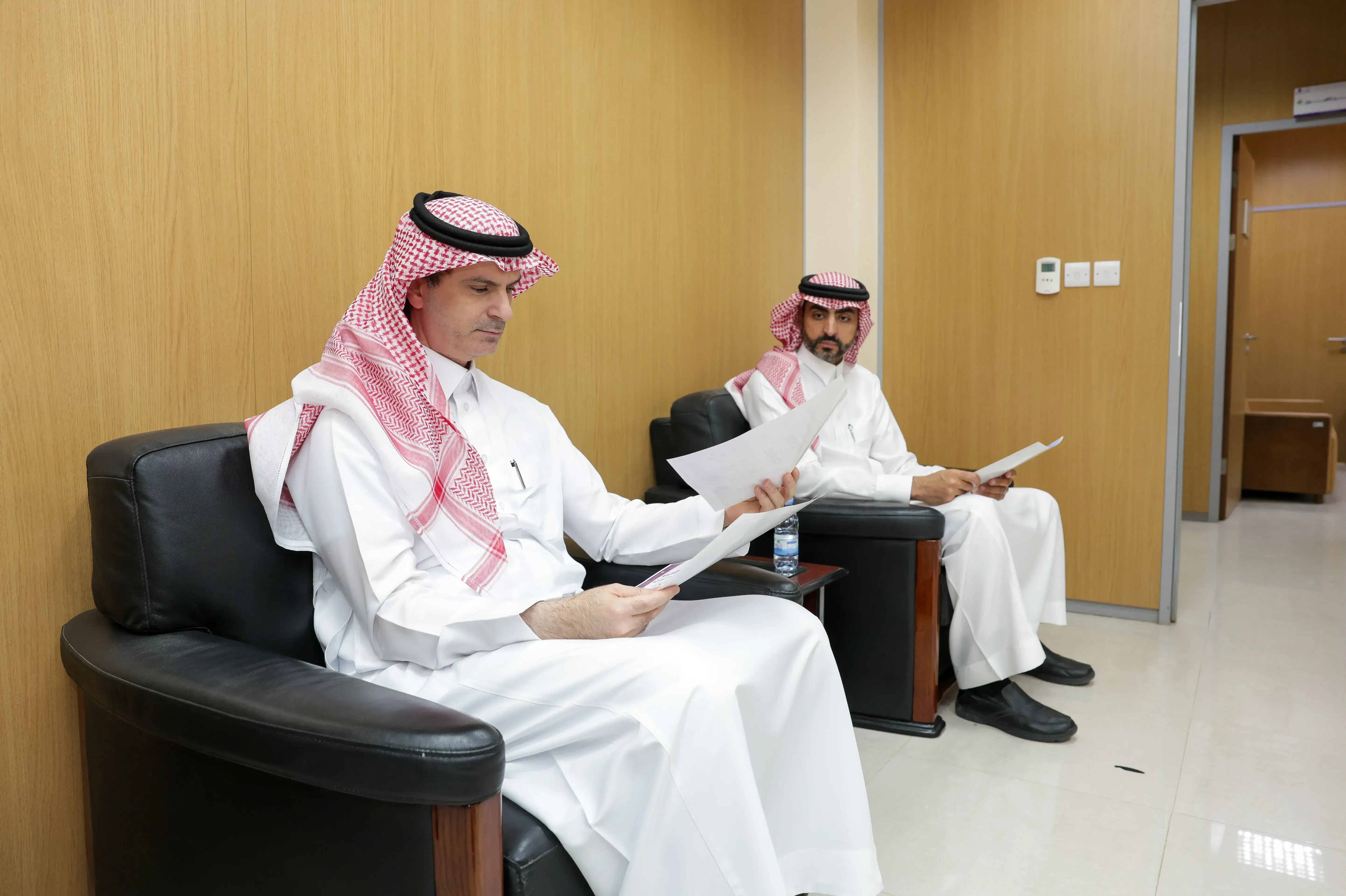 رئيس جامعة الجوف يتفقد عمادة القبول والتسجيل ويثمّن جهودها في إدارة مراحل القبول وخدمة الطلبة