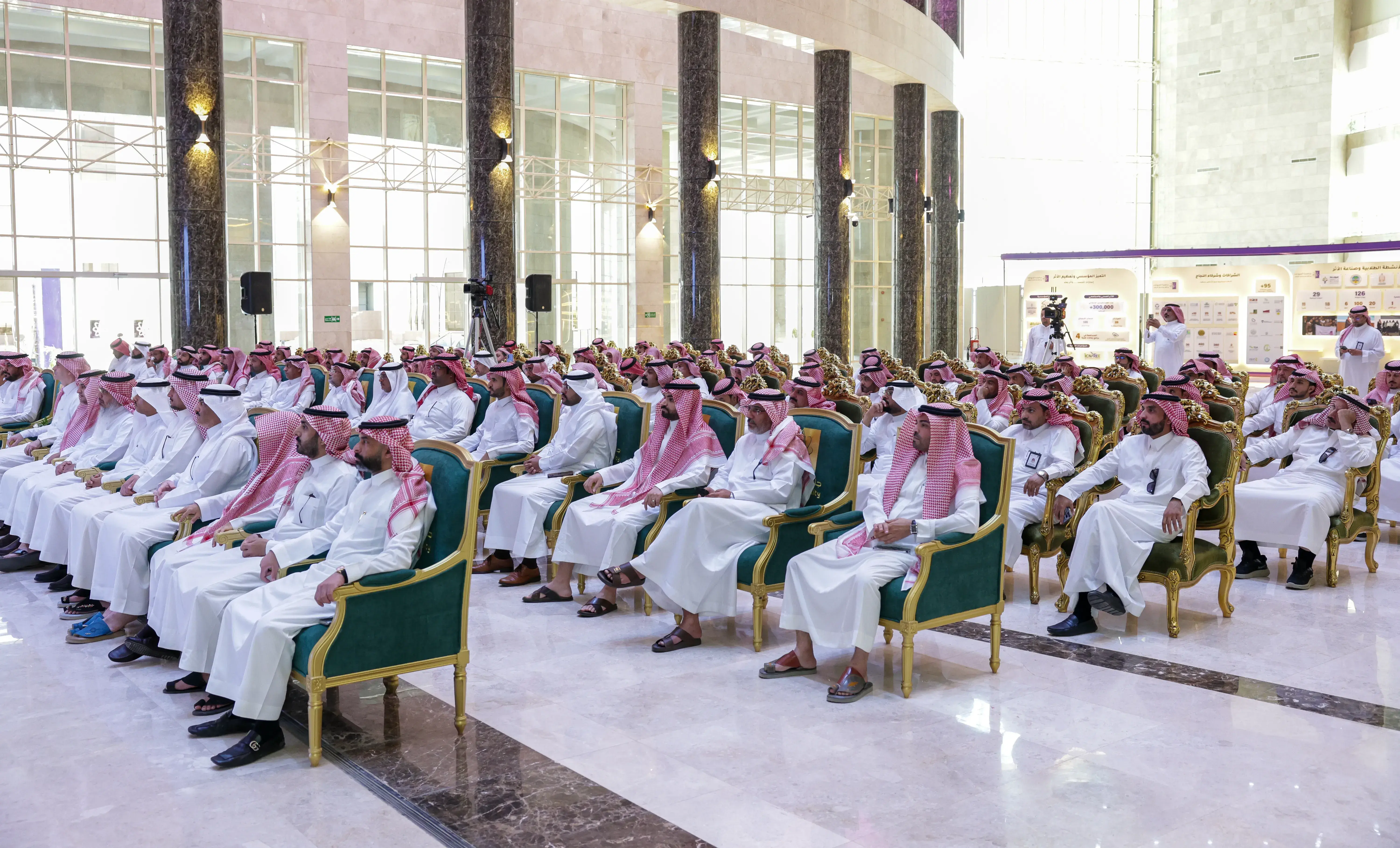 جامعة الجوف تستضيف معالي أ.د. خالد السلطان 