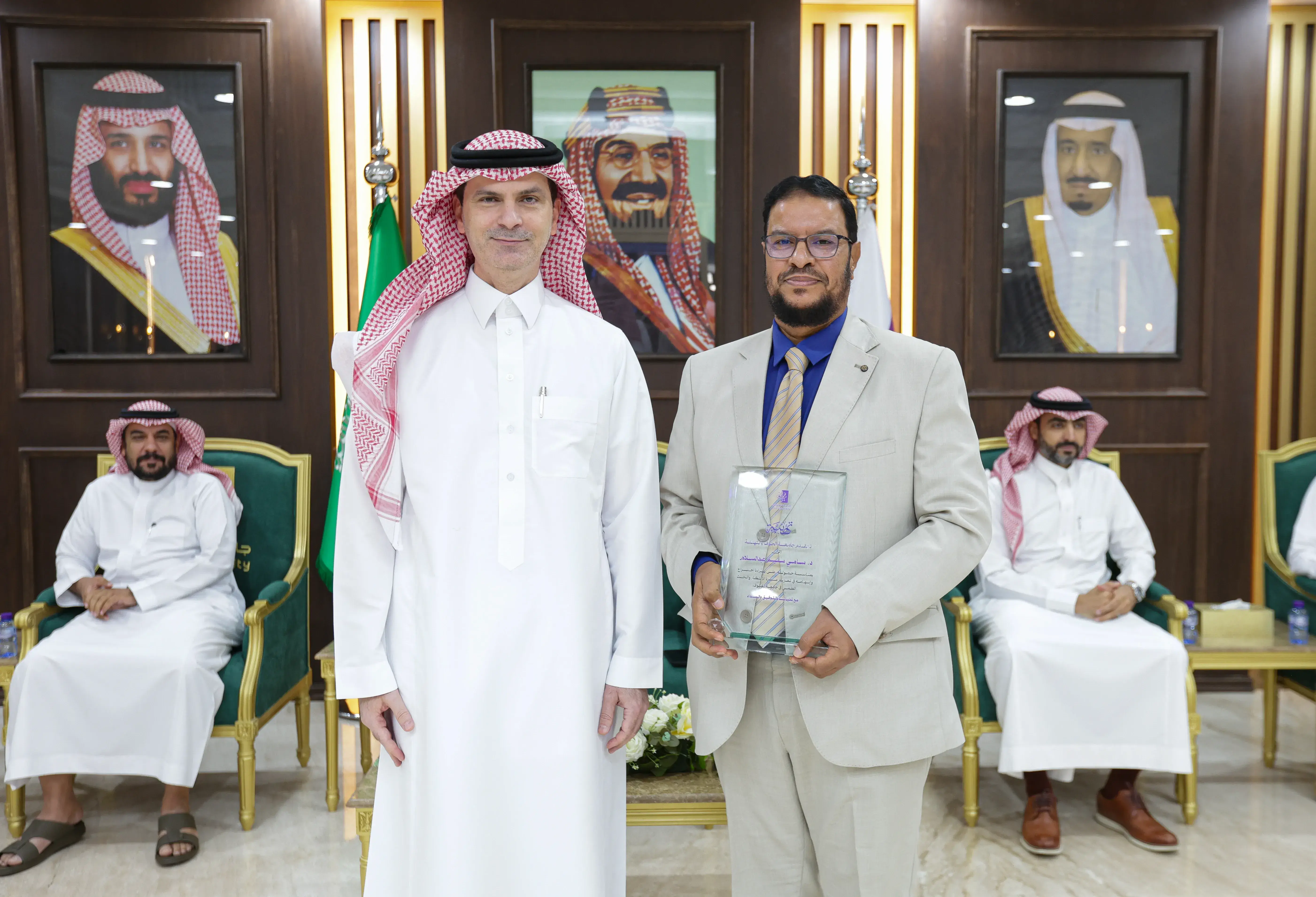 Jouf University President Honors Patent-Holding Researchers