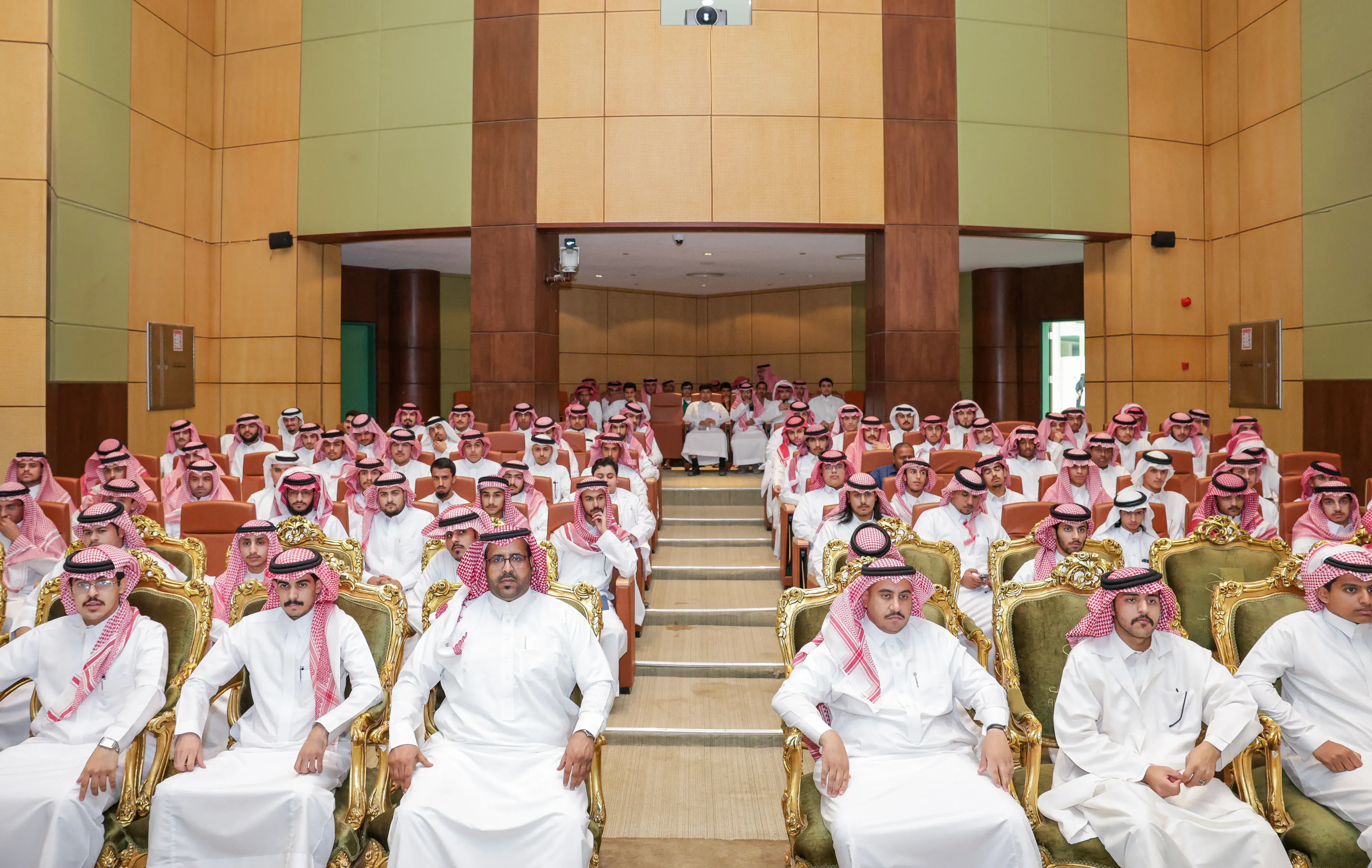 إدارة الوعي الفكري تنظم جلسة حوارية 