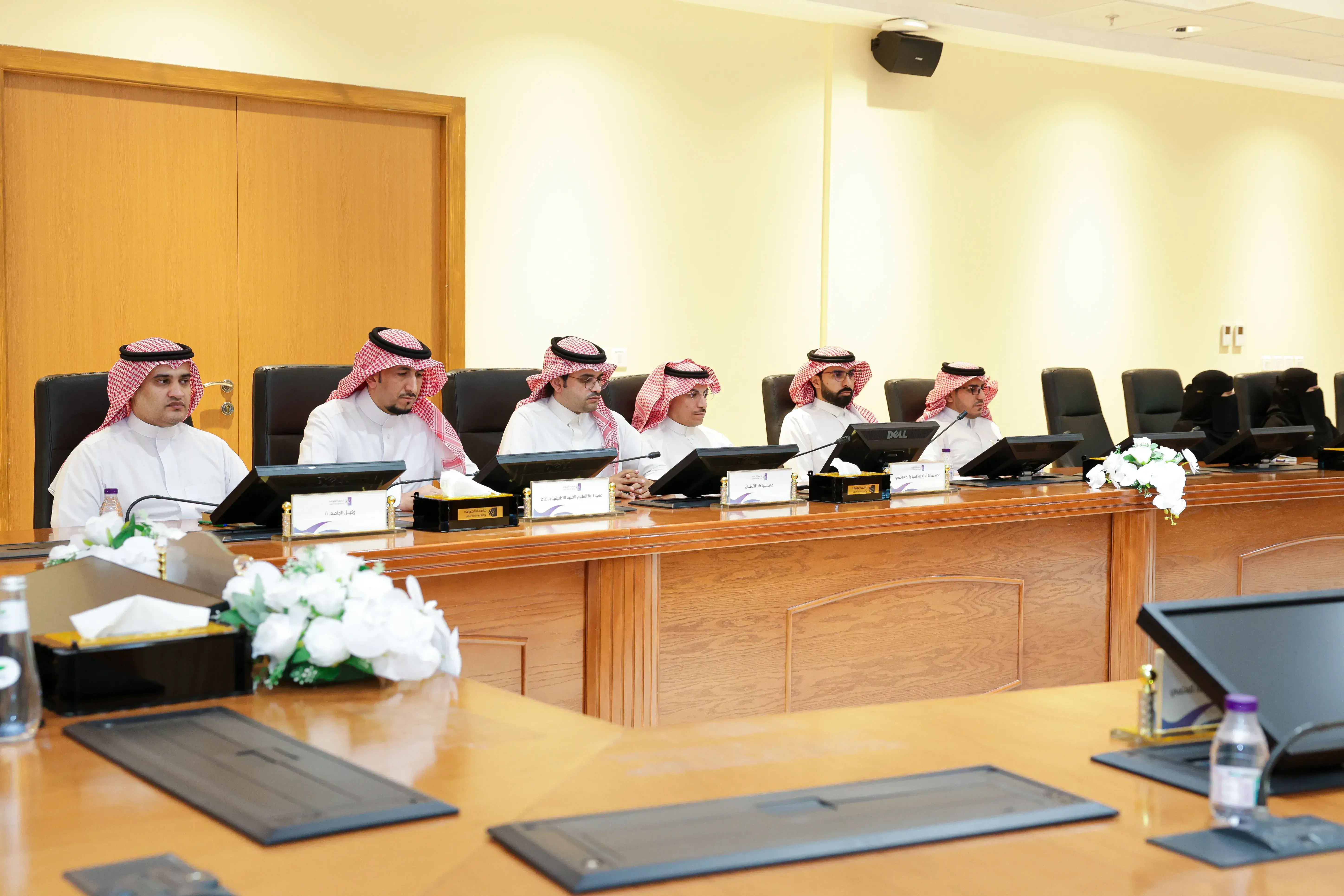 رئيس جامعة الجوف يدشّن المكتب التنفيذي للتوعية بأضرار التدخين والمخدرات..