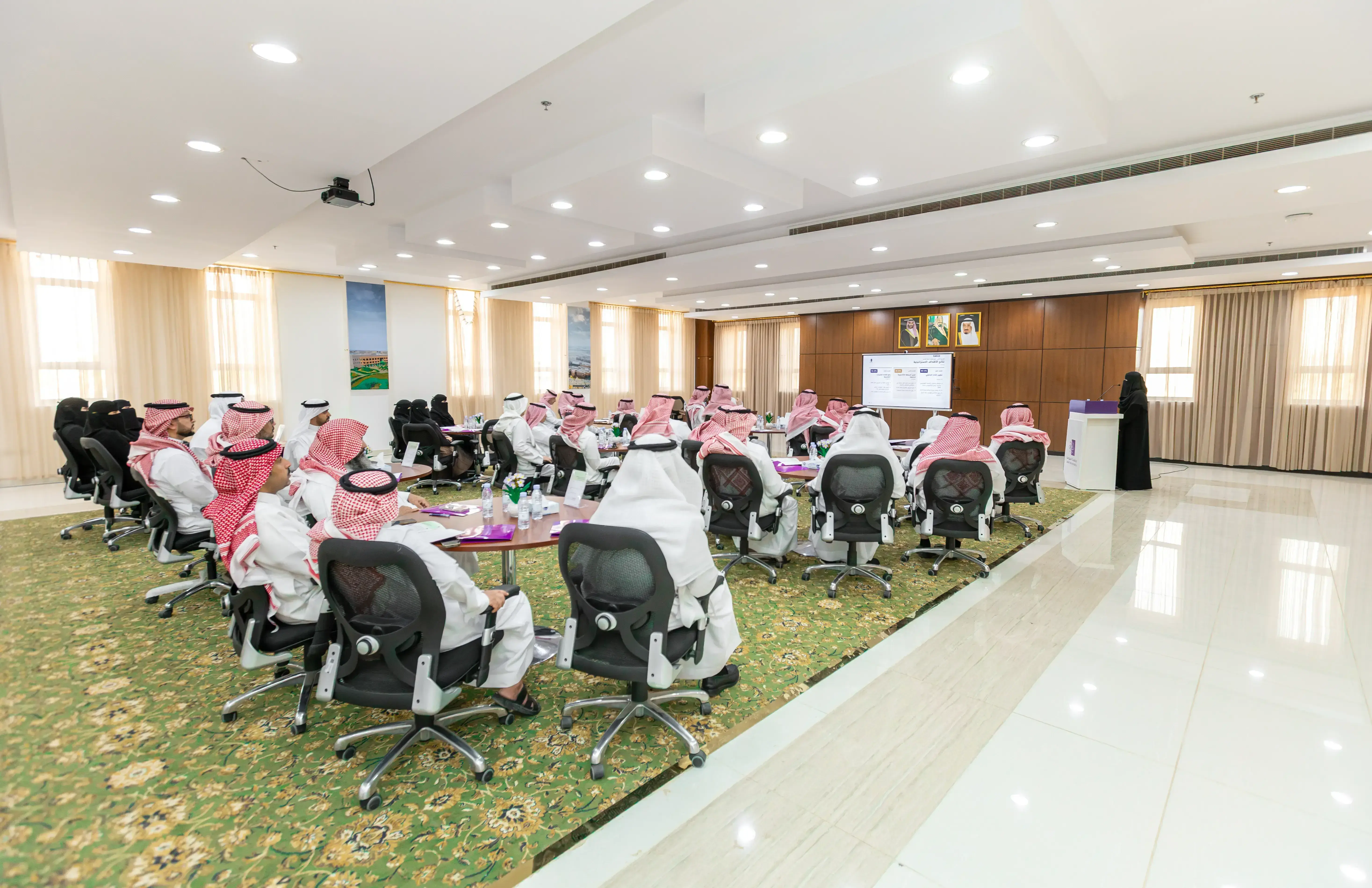  جامعة الجوف تستطلع مرئيات قياداتها لرسم توجهها الاستراتيجي المقبل